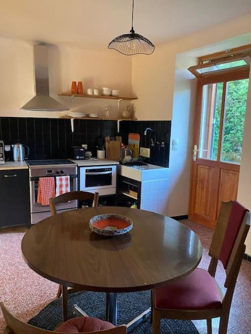 Le Prieure Du Vigeant Villa Le Vigeant Kültér fotó